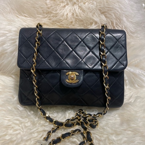 Chanel Vintage 20cm Square