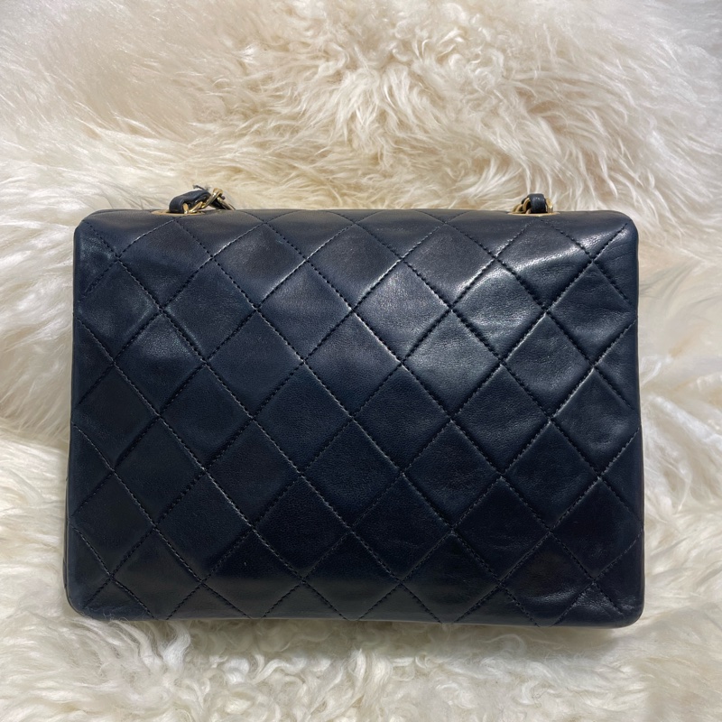 Chanel Vintage 20cm Square-1