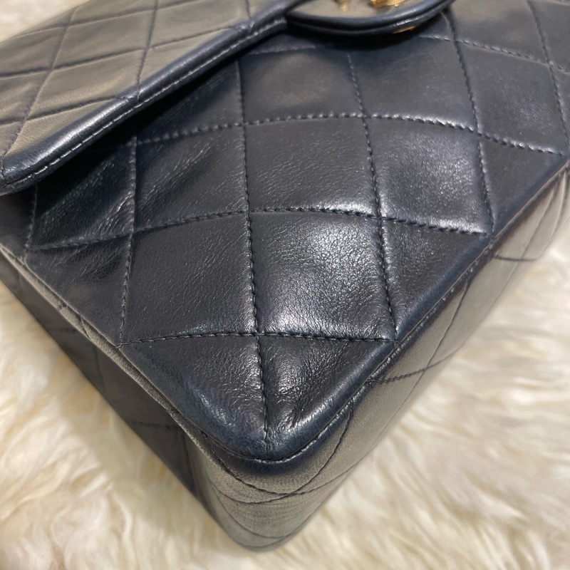 Chanel Vintage 20cm Square-2