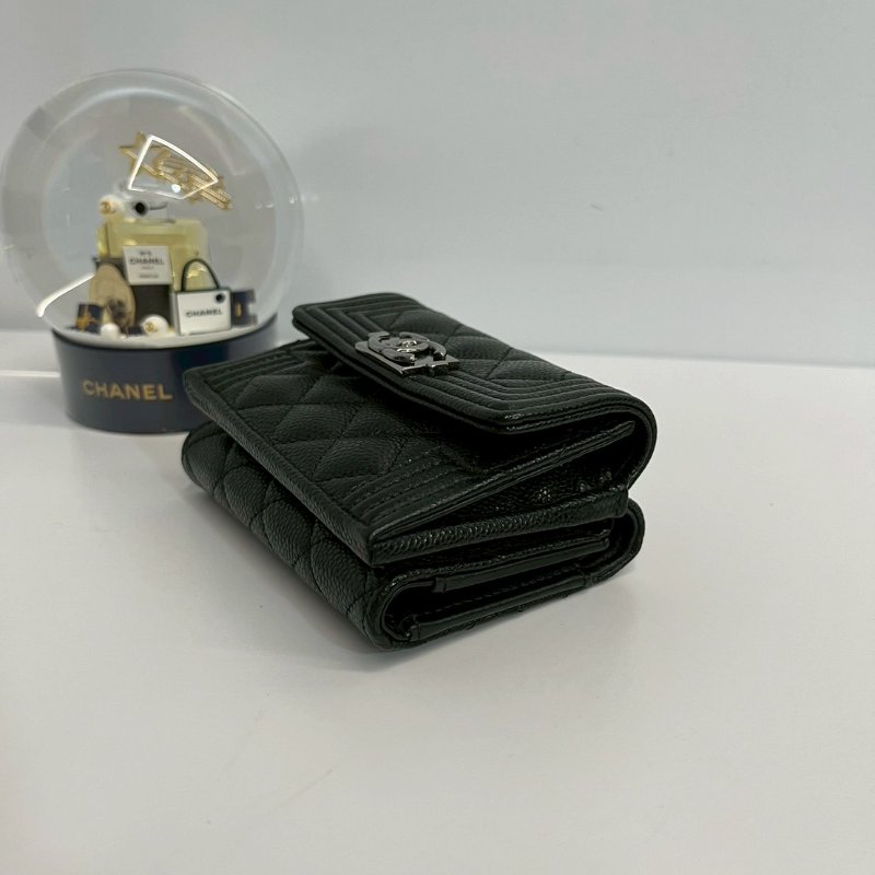 Chanel Boy 三摺短夾 黑銀-3