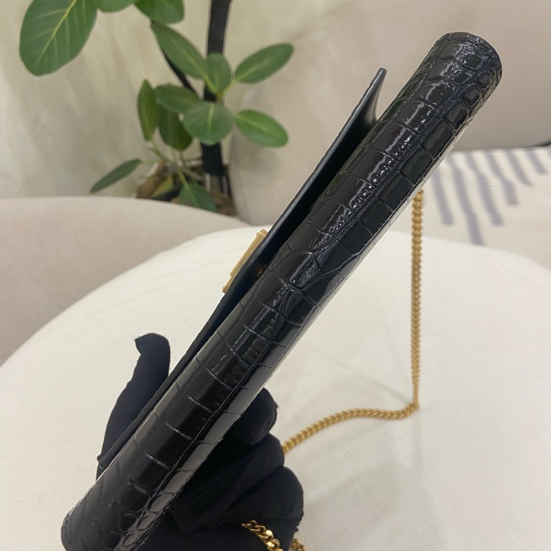 99新 YSL 聖羅蘭黑金woc信封包-6