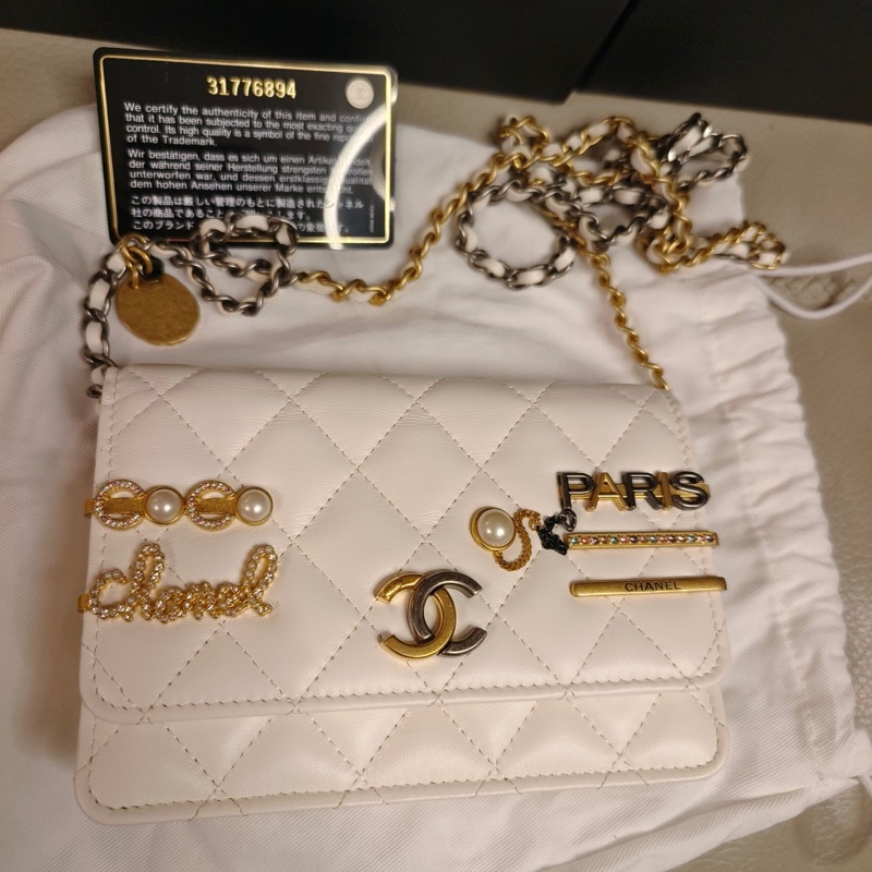 香奈兒CHANEL徽章WOC單肩斜挎包  31 開 尺寸19*11*5-0