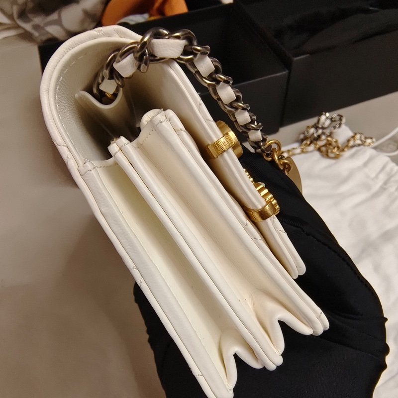 香奈兒CHANEL徽章WOC單肩斜挎包  31 開 尺寸19*11*5-2