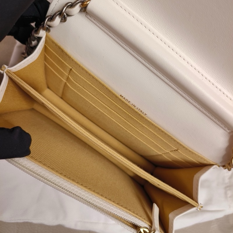 香奈兒CHANEL徽章WOC單肩斜挎包  31 開 尺寸19*11*5-7