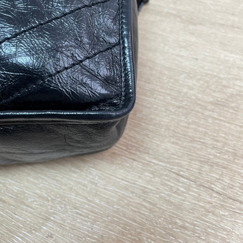 專櫃價3.8折！YSL  聖羅蘭niki 黑色油蠟皮材質 柔軟易打理 自重超級輕  十分耐造 多種背法-8