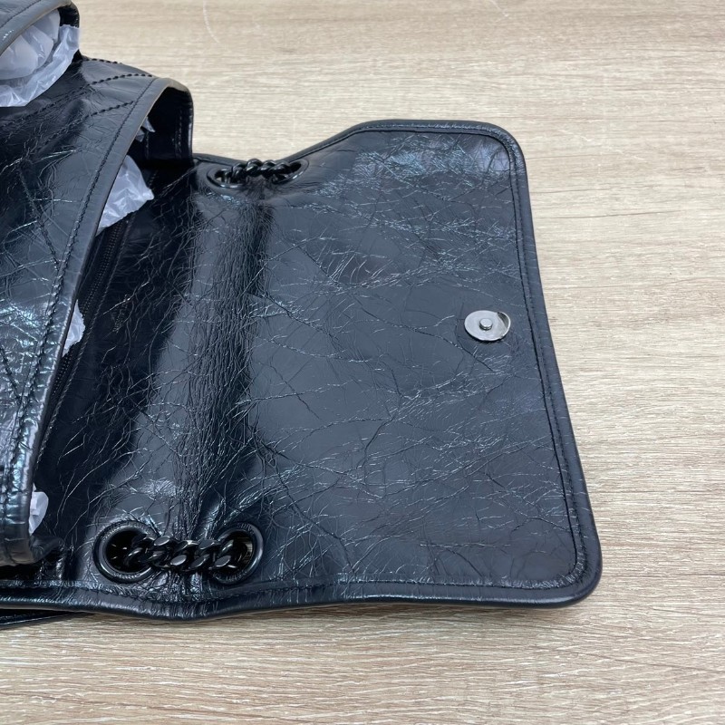 專櫃價3.8折！YSL  聖羅蘭niki 黑色油蠟皮材質 柔軟易打理 自重超級輕  十分耐造 多種背法-19