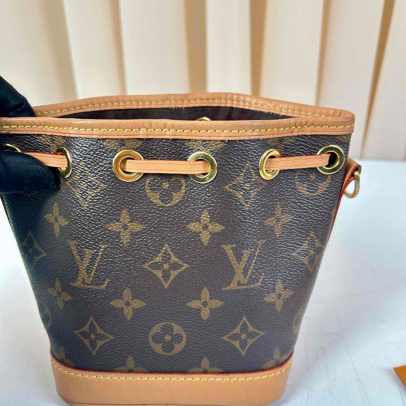 LV 路易威登 Nano Noé迷你抽繩小水桶芯片款-17