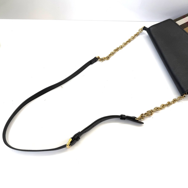 BURBERRY 巴寶莉 經典格紋帆布拼黑色牛皮斜背包 BABY MACKEN CHAIN SHOULDER-5