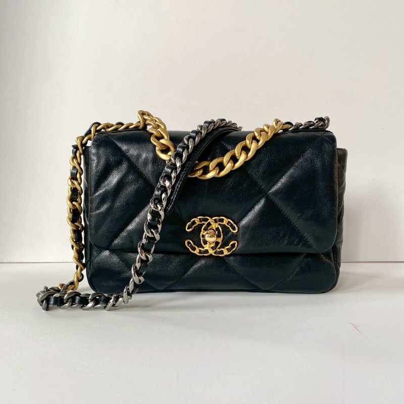 CHANEL 19系列 黑色 小羊皮 金釦 雙色鍊 26cm 保卡款 手提 斜挎 小號 口蓋包 AS1160-2