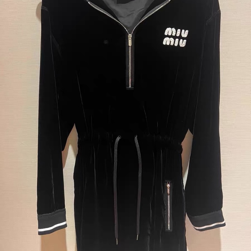 Miumiu絲絨連衣裙36碼-0