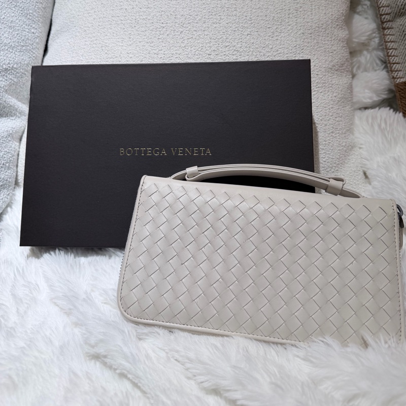 Bottega Veneta  lntrecciato手拿包 奶白-1