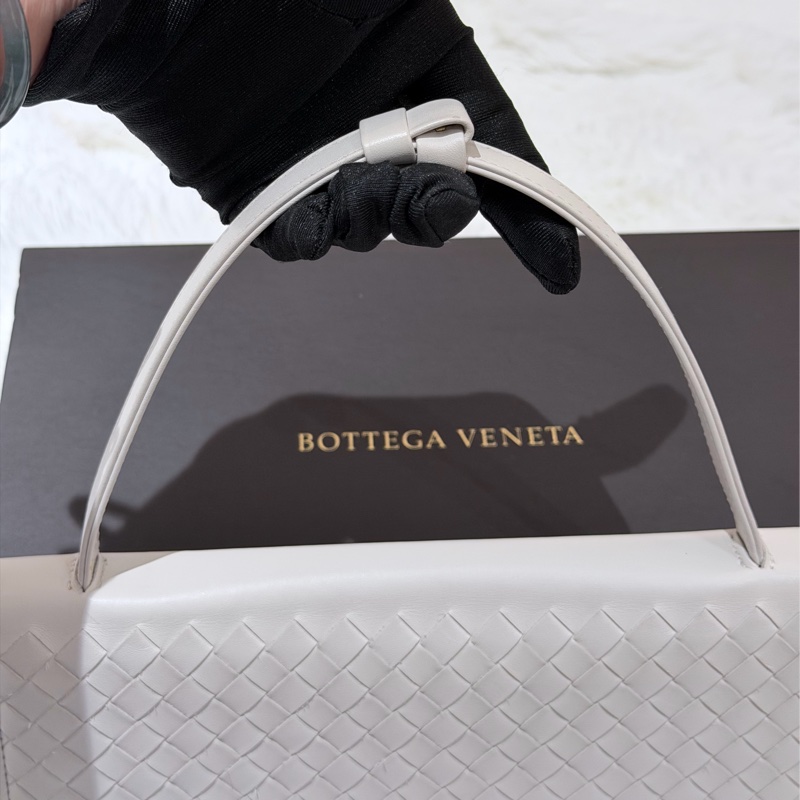 Bottega Veneta  lntrecciato手拿包 奶白-4