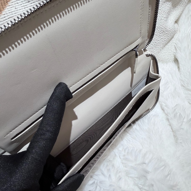 Bottega Veneta  lntrecciato手拿包 奶白-6