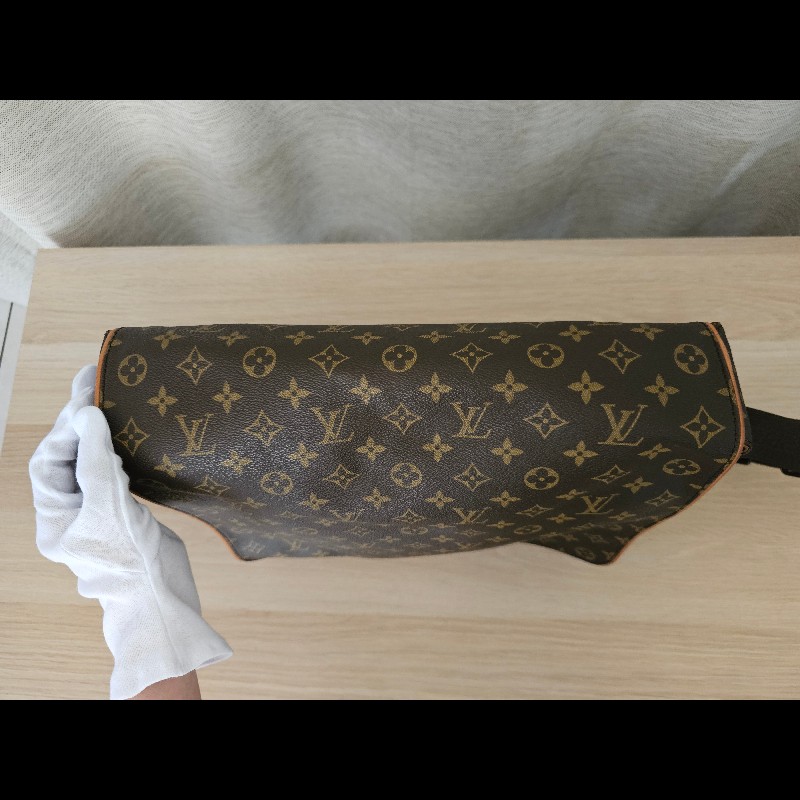 Louis Vuitton 

LV 男款老花大書包斜背包 型號M45257-3