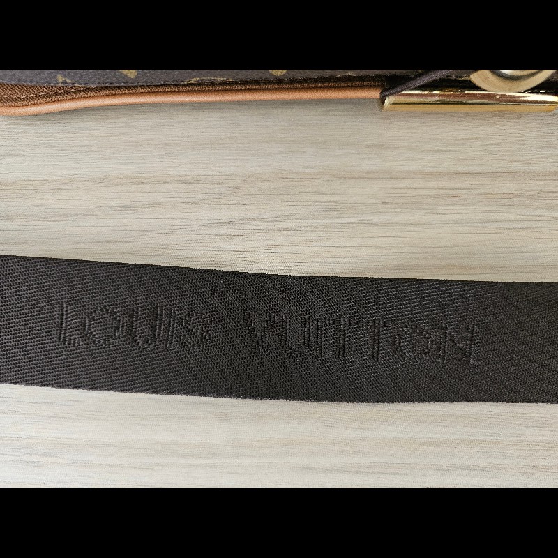 Louis Vuitton 

LV 男款老花大書包斜背包 型號M45257-9