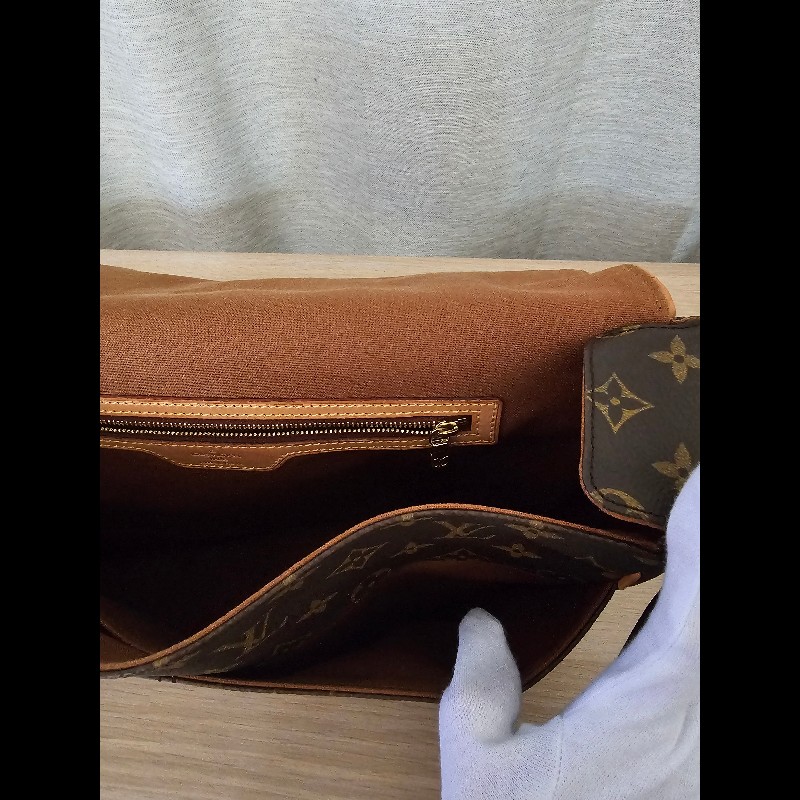 Louis Vuitton 

LV 男款老花大書包斜背包 型號M45257-16