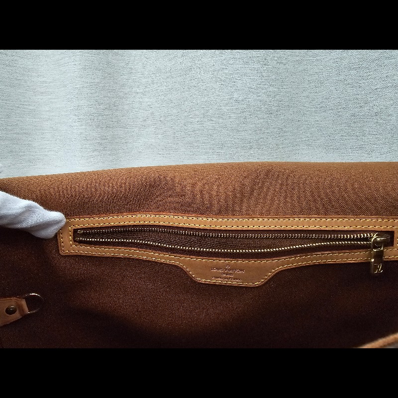 Louis Vuitton 

LV 男款老花大書包斜背包 型號M45257-17