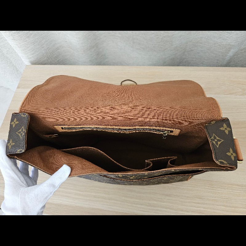 Louis Vuitton 

LV 男款老花大書包斜背包 型號M45257-18