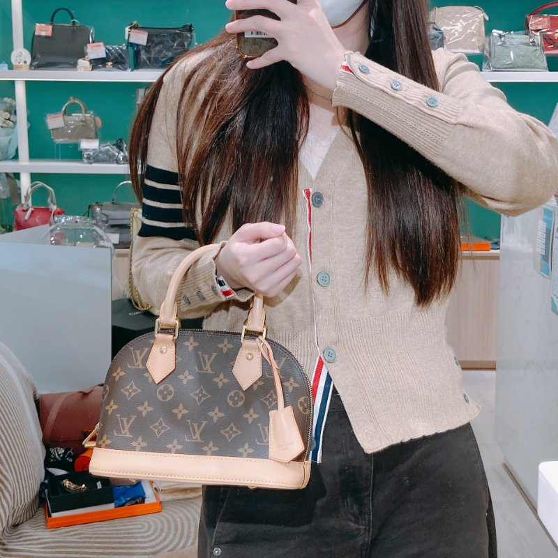 TW4748 Louis Vuitton 路易威登 小號老花貝殼手提包 Alma BB Monogram Canvas-1