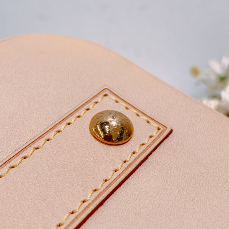 TW4748 Louis Vuitton 路易威登 小號老花貝殼手提包 Alma BB Monogram Canvas-12