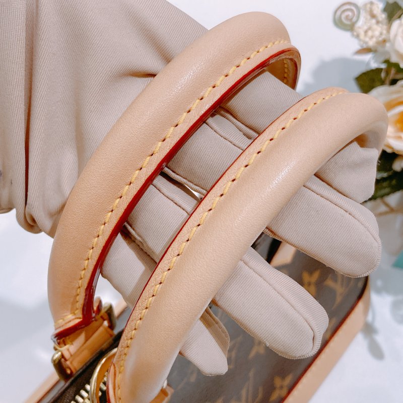 TW4748 Louis Vuitton 路易威登 小號老花貝殼手提包 Alma BB Monogram Canvas-15