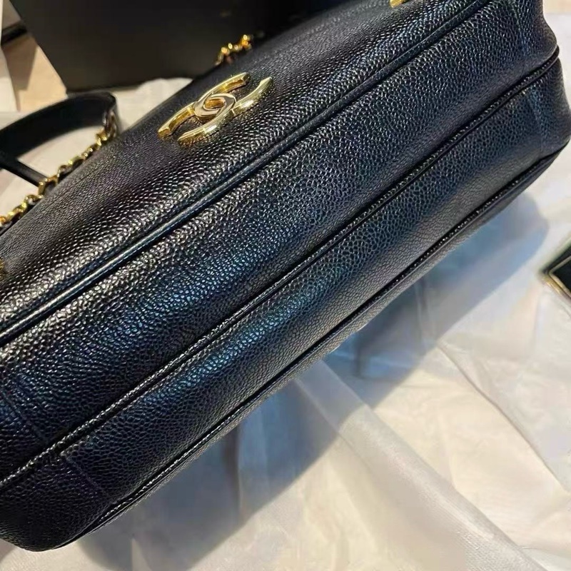 𝒞𝒽𝒶𝓃𝑒𝓁 黑金荔枝皮金球奶粉包 6Logo-1