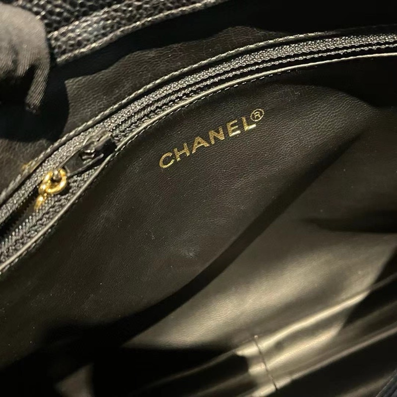 𝒞𝒽𝒶𝓃𝑒𝓁 黑金荔枝皮金球奶粉包 6Logo-6