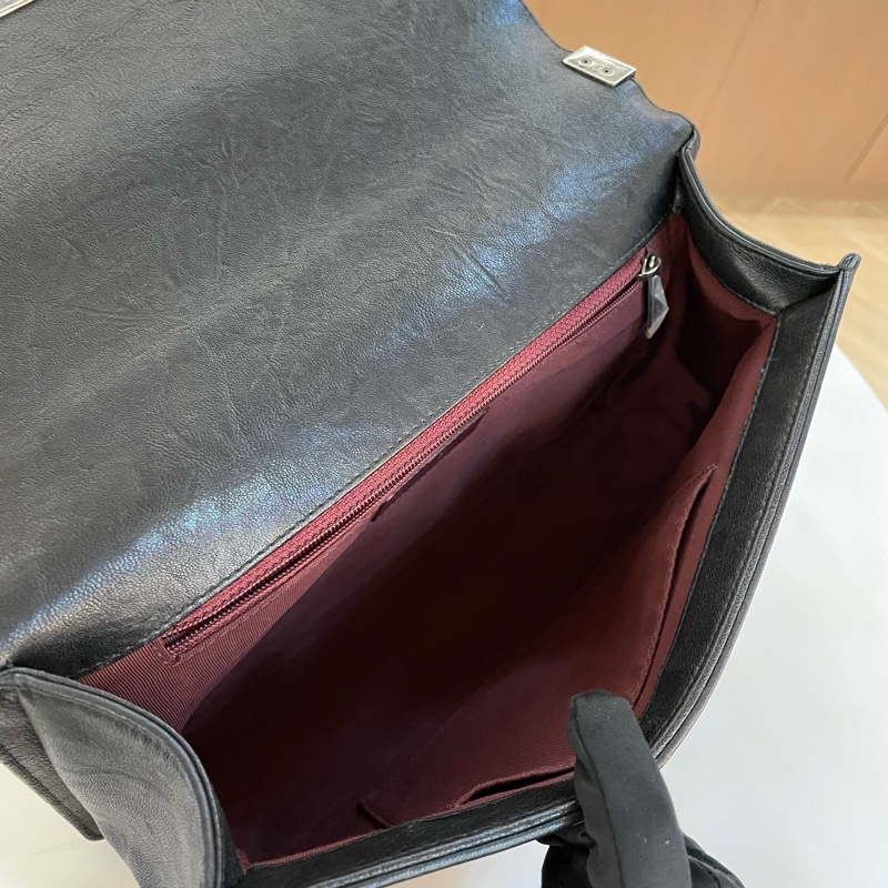 CHANEL+香奈儿leboy 中號 深蓝色菱格纹牛皮银扣铆钉装饰链条包-12