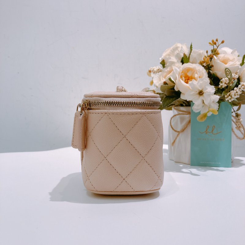 TW4749 Chanel 香奈兒 迷你裸色盒子斜背包Vanity Case With Chain Caviar Beige x GHW-3