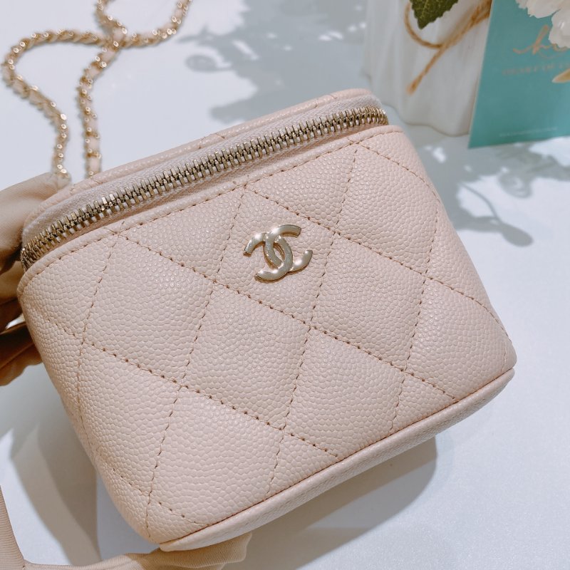 TW4749 Chanel 香奈兒 迷你裸色盒子斜背包Vanity Case With Chain Caviar Beige x GHW-9
