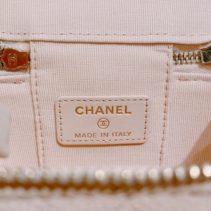 TW4749 Chanel 香奈兒 迷你裸色盒子斜背包Vanity Case With Chain Caviar Beige x GHW-15