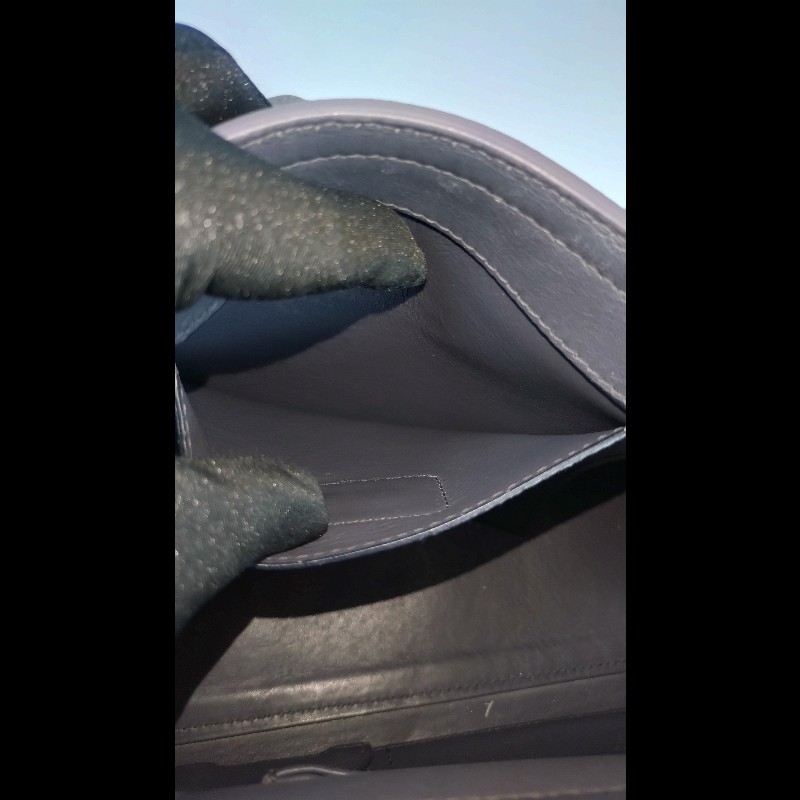 Ferragamo 金釦灰皮兩用包 Sofia-5