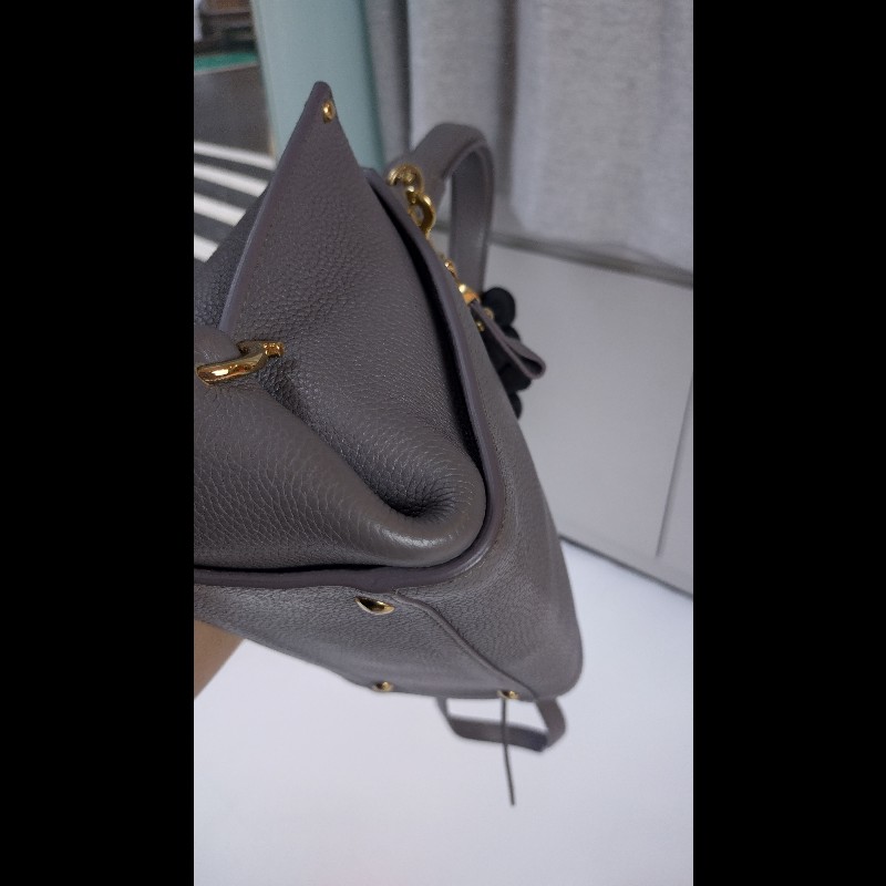 Ferragamo 金釦灰皮兩用包 Sofia-6