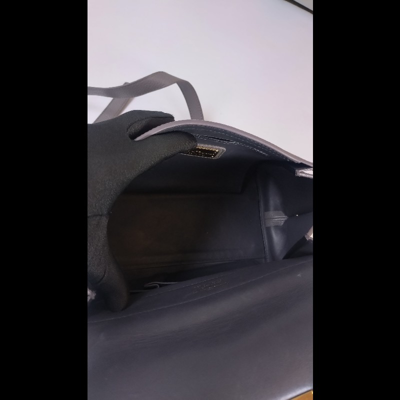 Ferragamo 金釦灰皮兩用包 Sofia-40