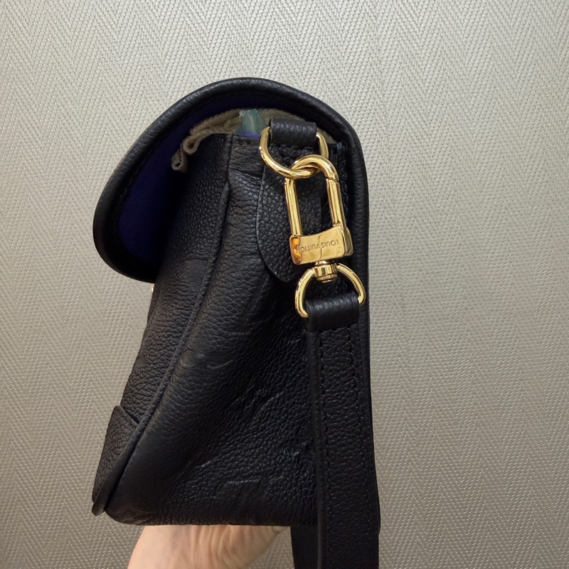 LV 黑牛皮壓紋Diane金釦手提肩斜背包M46386-2