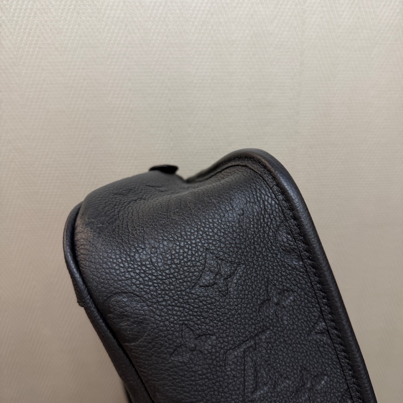 LV 黑牛皮壓紋Diane金釦手提肩斜背包M46386-9