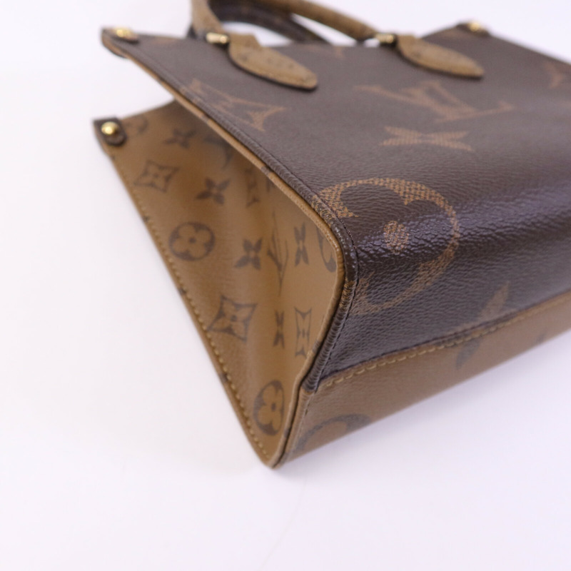 LOUIS VUITTON Monogram Giant On The Go PM金扣手挽肩背兩用袋-10