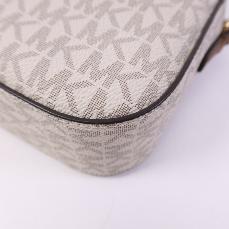 Michael Kors 牛皮皮革Jet Set Shoulder Bag金扣肩背袋-9