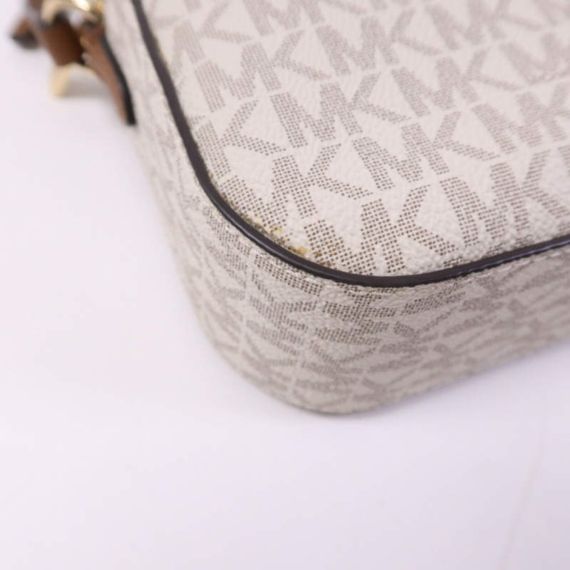 Michael Kors 牛皮皮革Jet Set Shoulder Bag金扣肩背袋-10