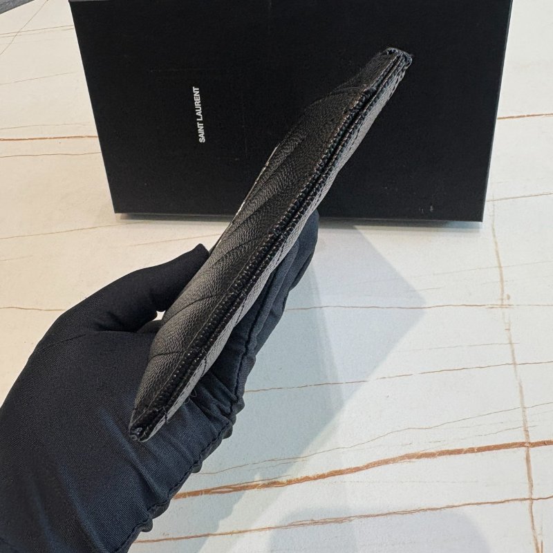 *SHIHNA名牌精品* YSL黑銀 魚子醬紋皮革Monogram 信封手拿包-3