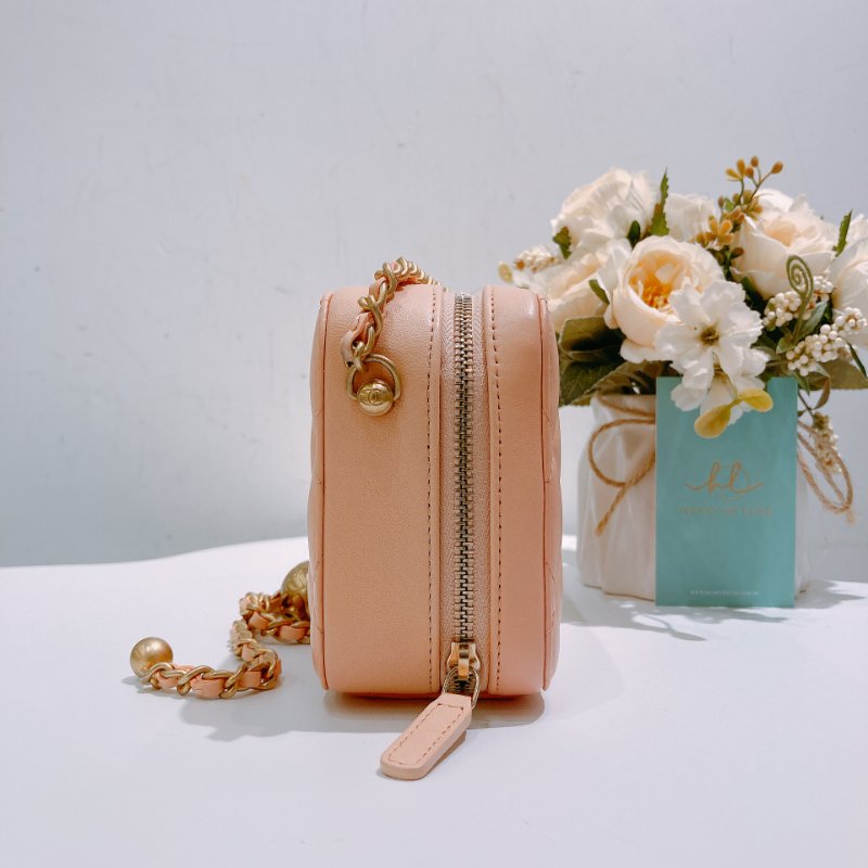 TW4751 Chanel 香奈兒小羊皮珊瑚粉金球相機包 Camera Bag With Ball Chain Lambskin Coral Pink x GHW-4