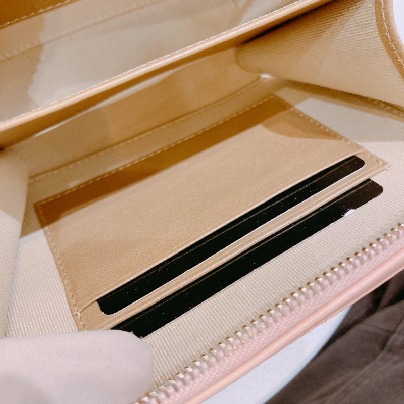 TW4751 Chanel 香奈兒小羊皮珊瑚粉金球相機包 Camera Bag With Ball Chain Lambskin Coral Pink x GHW-12