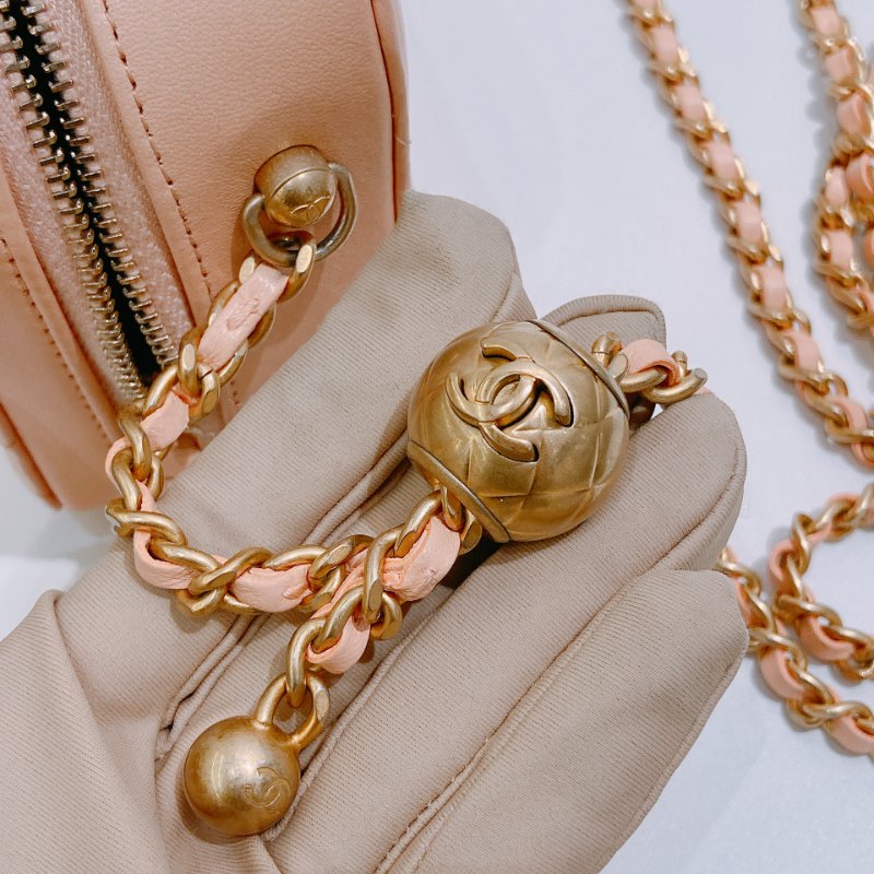 TW4751 Chanel 香奈兒小羊皮珊瑚粉金球相機包 Camera Bag With Ball Chain Lambskin Coral Pink x GHW-14