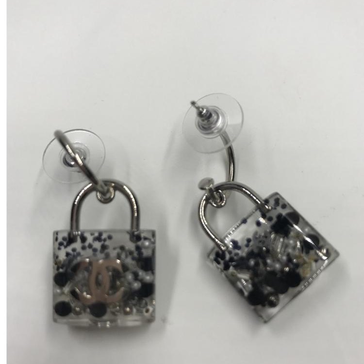 Chanel 鎖頭耳環 全新購自專櫃-3