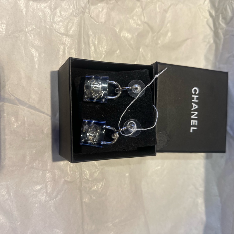 Chanel 鎖頭耳環 全新購自專櫃-4