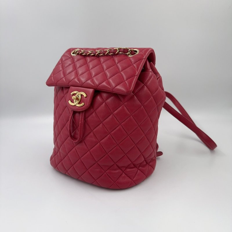 CHANEL紅色菱格紋羊皮金釦雙肩後背包-4