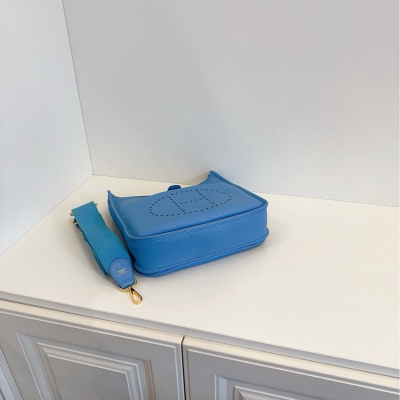 【98新🆕】Hermes糖果藍 金扣Evelyne 29 伊芙琳 單肩包-4