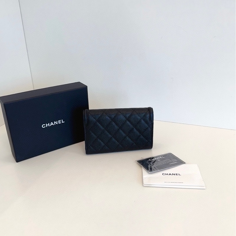 【閒置帶膜🆕】Chanel黑金魚子醬Vanity中長款三折按扣錢包-2
