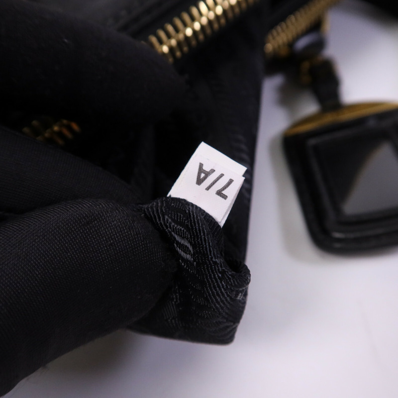 PRADA 牛皮皮革2way Shoulder金扣手挽肩背兩用袋-8