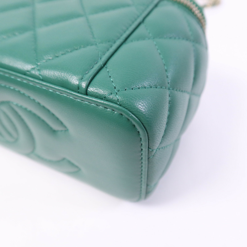 CHANEL 羊皮皮革Vanity Case金扣鏈帶肩背袋-12